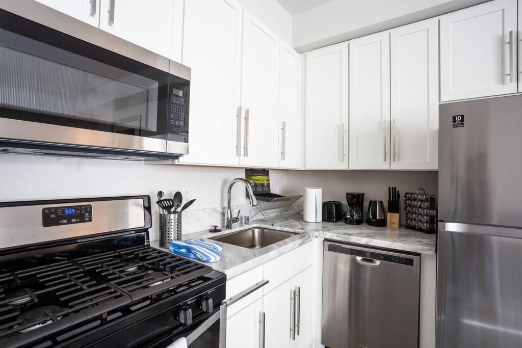 Luxurious Furnished Studio W Full Kitchen In Sd San Diego Exteriör bild